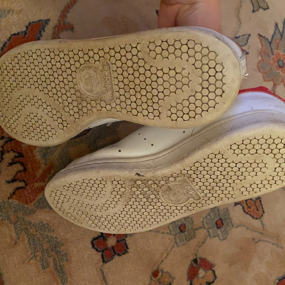 Adidas Stan Smith ( 5 1/2) - Picture 4 of 5